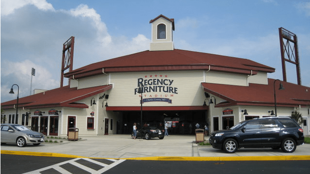 Miller_Photo1_BlueCrabs